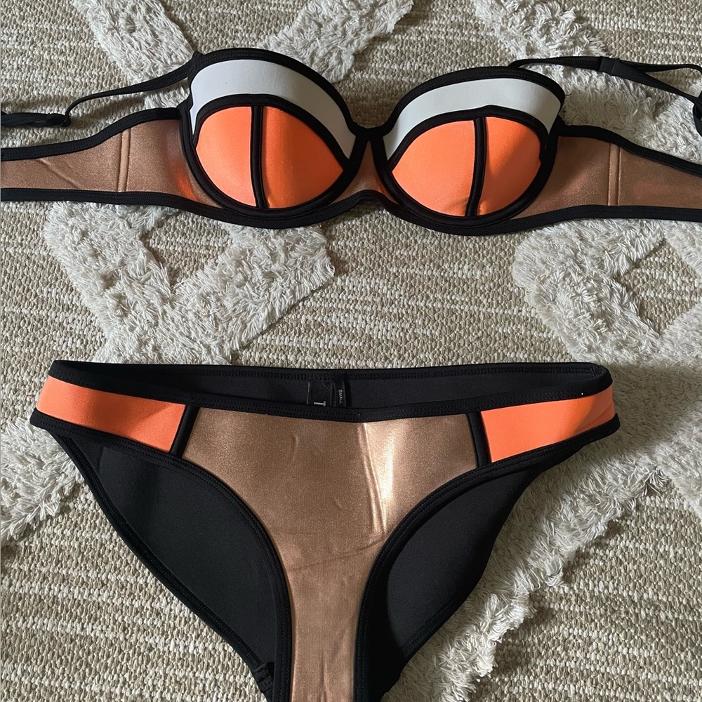 Triangl bathing suit SET